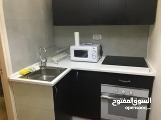  2 استوديو مفروش للايجار في رام الله قرب بنك الاردن ومسجد جمال عبد الناصر