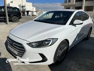  7 Hyundai Elentra 2018 - TEXT MESSAGE BEFORE CALL PLEASE