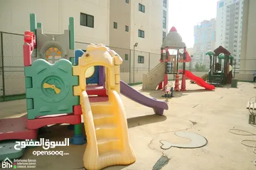  7 Prime Location Near Oasis Mall  Huge Flat  Family Building  Kids Play Area