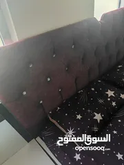 3 تخت مجوز بحاله جيدة مع كوميدينات 2 والفرشه للبيع بداعي السفر موجودة بأربد وقابل للتفاوض بشيء بسيط