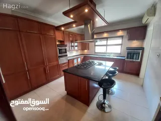  3 شقة غير مفروشة للإيجار 230م2 ( Property 17694 ) سنوي فقط