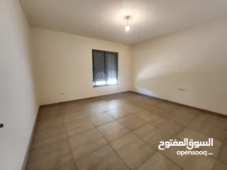  5 شقة فارغة للبيع في منطقة الدوار الرابع ( عدد 4 ) ref : 14340