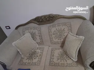  3 طقم كنب بحالة الوكاله