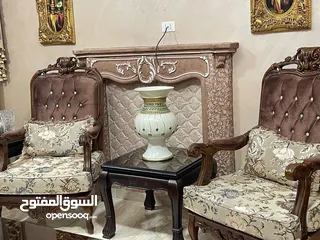  4 طقم كنب 7 مقاعد شبه جديد مع طربيزات