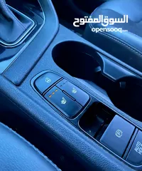  27 نيرو هايبرد 2022 Plug-in اعلى صنف مع فتحه فحص كامل كلين تايتل بسعر مغري جدا