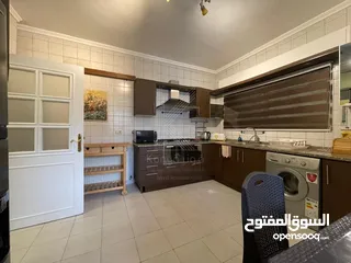  6 شقة فاخرة للبيع في عبدون