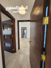  24 شقة فارغة للبيع بين الدوار الرابع و الخامس - ref: 14595