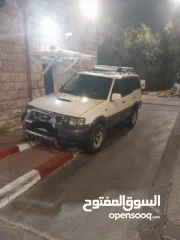  2 نيسان تيرانو متور 2700