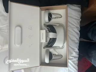  4 Meta Quest 2 — Advanced All-In-One Virtual Reality Headset — 256 GB