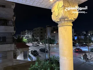  6 شقة طابقية طابق اول 3 غرف نوم 3 صالات 3 حمامات نظيفة جداً البناء 5 سنوات  الحي الشرقي قرب حديقة تونس
