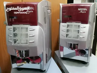  2 ماكنات نسكافيه ومشروبات ساخنة