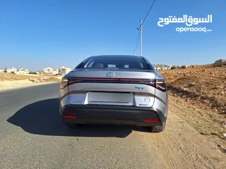  6 تويوتا bz3 قطعت 3100كم فقط بسعر 18,500 دينار من المالك مباشره