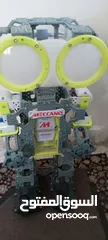  1 robot Meccano