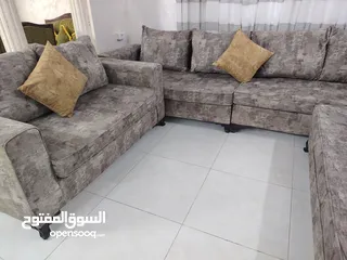  3 كنب مستعمل بحالة ممتازة