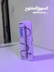  1 قلم ايباد او تلفون ذكي بحالة جيدة جدا بسعر رائع