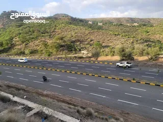  3 مطلوب سياره جديده دبل للبدل مقابل ارض في صنعاء