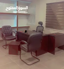  1 مكتب مع كراسي للبيع