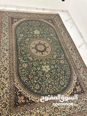  8 سجاده عجمي هاند ميد كأنها جديده عمرها 30 سنه كل ما كبر عمرها زادات قيمتها
