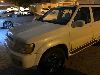  2 انفنتي 2003 QX4