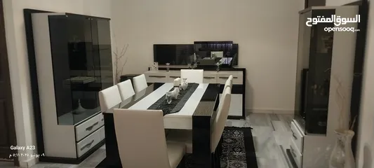  8 غرفه سفره بحاله ممتازه للبيع