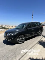  3 Nissan Pathfinder SV Hybrid  2020