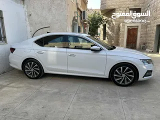  4 سكودا للبيع اشي فاخر