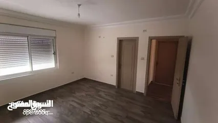  13 شقة فارغة - دابوق - 3نوم - 165م