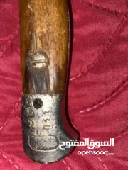  1 سيف قديم  كما يظهر بصوره