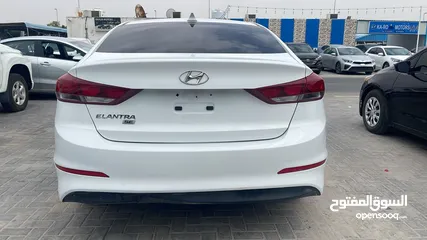  4 Hyundai Elantra 2.0L 2017