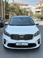  2 Kia Sorento