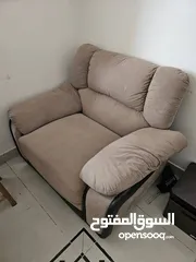  3 اثاث مستعمل للبيع بسبب المغادرة