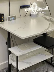  1 مكتب بيرفع و بينزل قابل للتعديل