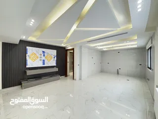  4 شقة طابق ارضي للبيع مساحة 240م باجمل مناطق خلدا (مشروع 113)