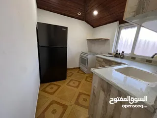  7 شقه رووف مفروشه للايجار بوادي معالي - Furnished Roof For Rent in Wadi Ma'ali