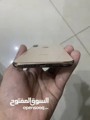  11 للبيع بسعر ممتاز iphone xs max 256 GB