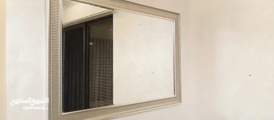  2 مرآة حائط / كونسول ممتازة للبيع