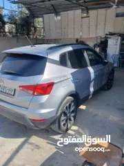  3 سيات ارونا