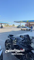  4 gsxr750 للبيع