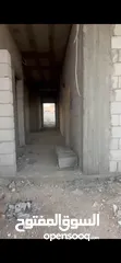  2 بسم الله الرحمن الرحيم منزل قيد الأنشاء مساحة البناء( 130م) والترخيص(160م) على مساحة( 525م)
