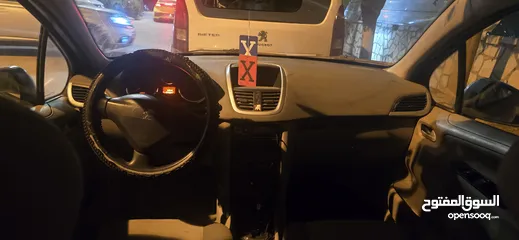  7 بيجو 207 / لون فضي/ بنزين
