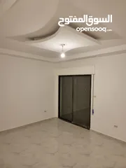  6 شقة سكنيه مميزه اطلاله رائعه