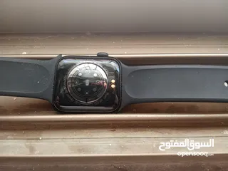 8 ساعات رجالي عدد 2 للبيع