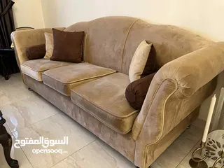  2 طقم كنب  للبيع