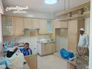  10 شقة مجددة - ام السماق - 3نوم - 190م - بلكونتين بإطلالــــه مميزة - قرب الخدمات العامة