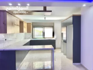  2 شقة مع حديقة للبيع