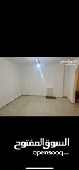  2 ثلاث غرف نوم غير مفروشة للايجار