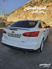  4 فورد فوكس للبيع سعر حرق بداعي السفر