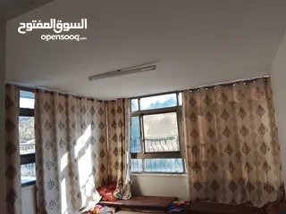  9 روف عباره عن استوديو