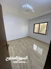  4 شقه ديلوكس موقع مميز للايجار إطلاله مستشفى راهبات الورديه
