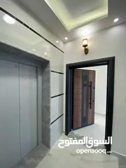  3 شقة طابق اخير مع روف دوبلكس 205 م 4 غرف نوم 2 ماستر بسعر مميز في البنيات لقطة